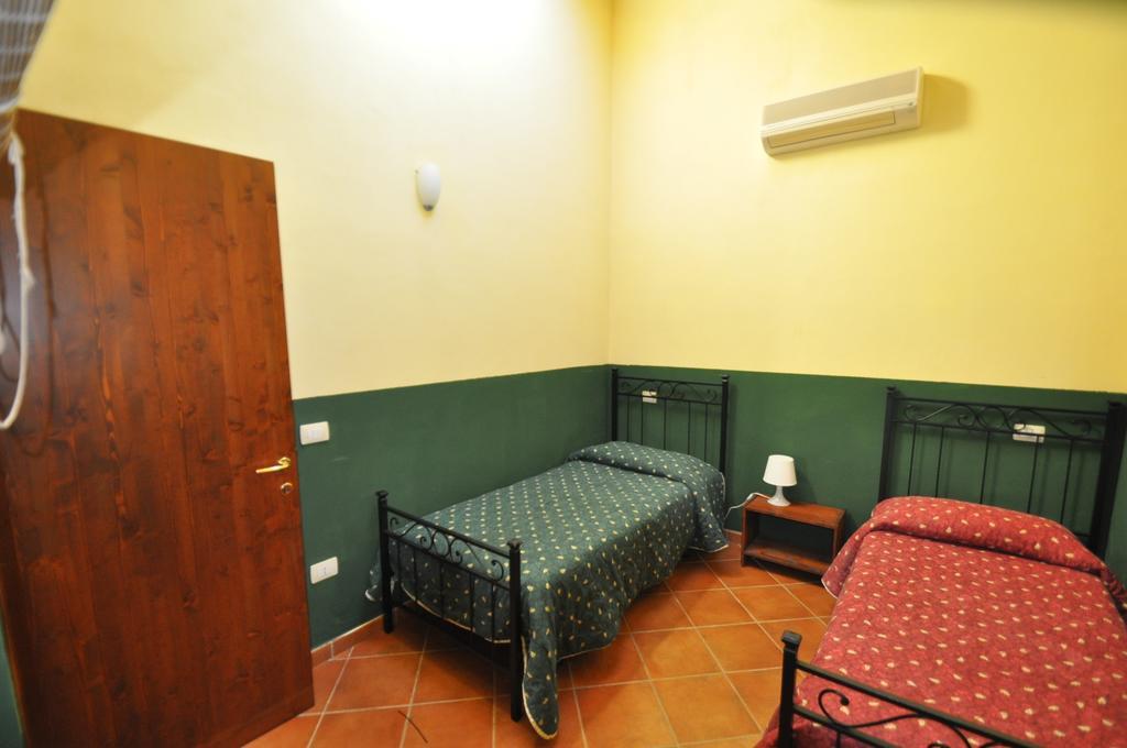 Agriturismo Il Cerrosughero Villa Scarlino Szoba fotó