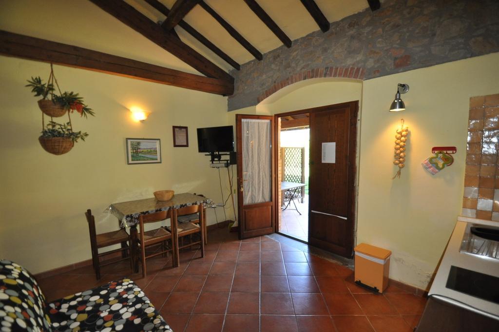Agriturismo Il Cerrosughero Villa Scarlino Szoba fotó