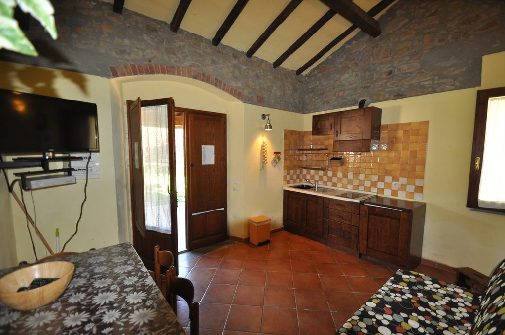 Agriturismo Il Cerrosughero Villa Scarlino Szoba fotó