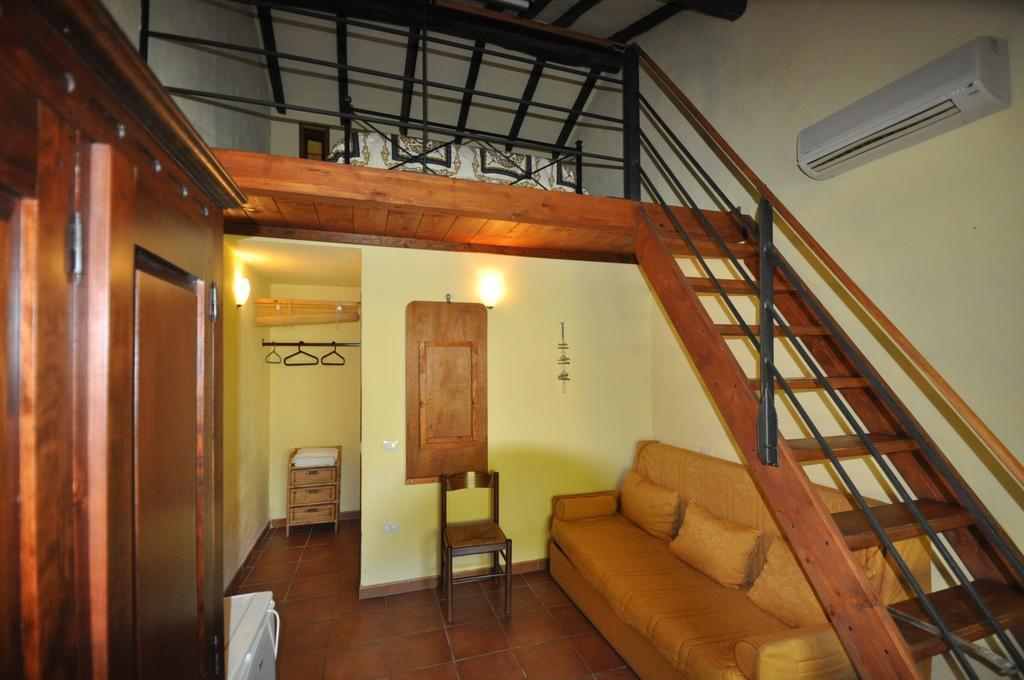 Agriturismo Il Cerrosughero Villa Scarlino Szoba fotó