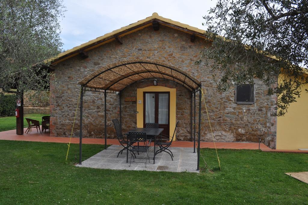 Agriturismo Il Cerrosughero Villa Scarlino Szoba fotó